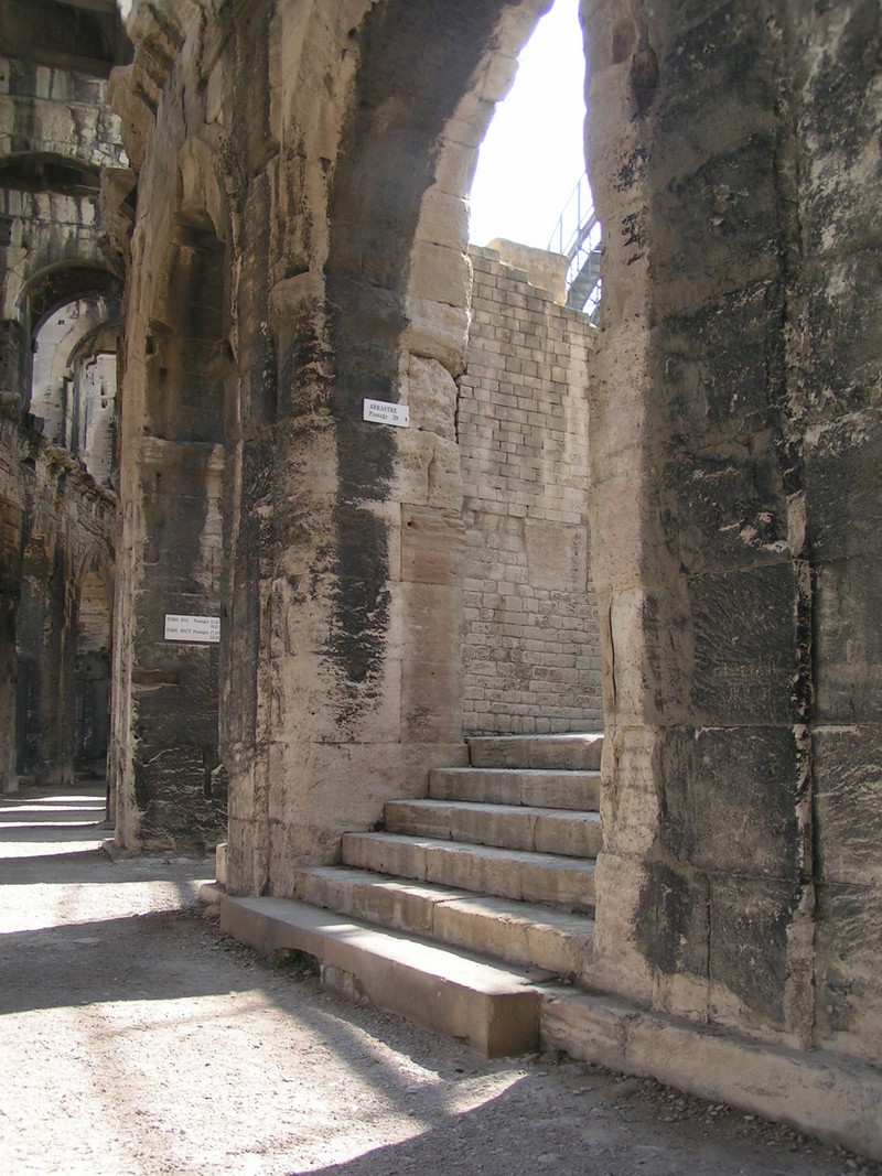 arles-amphitheater