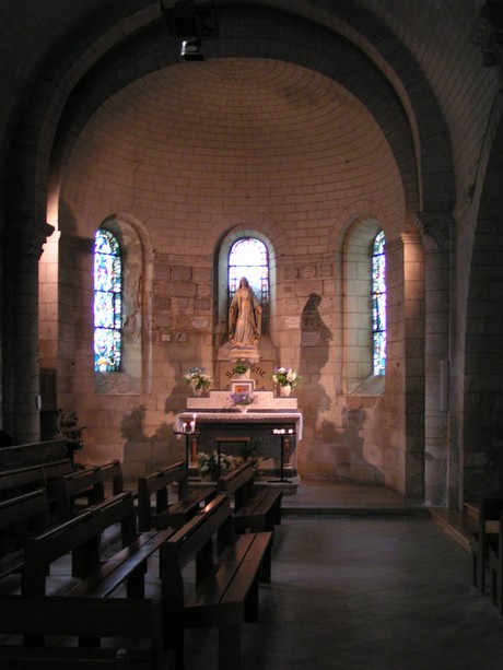 azay-le-rideau-kirche