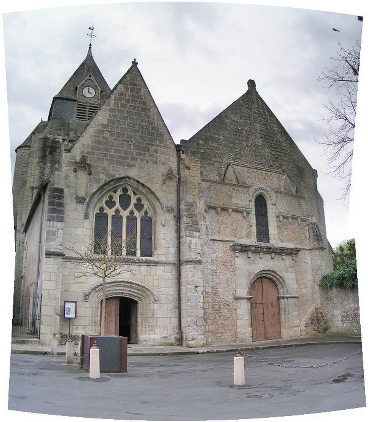 Azay-le-Rideau - kirche