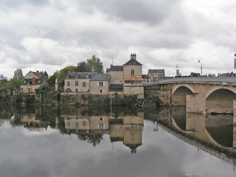 chinon