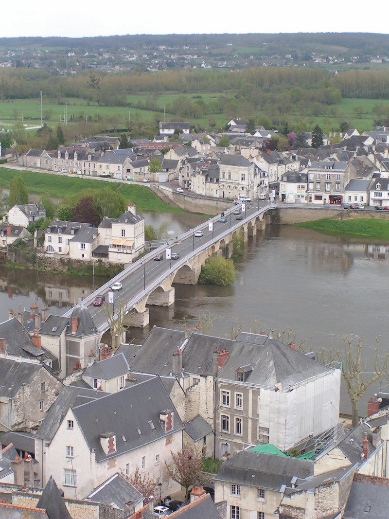 chinon