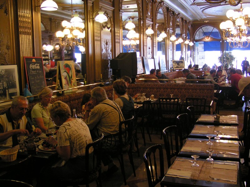 cafe-de-la-paix