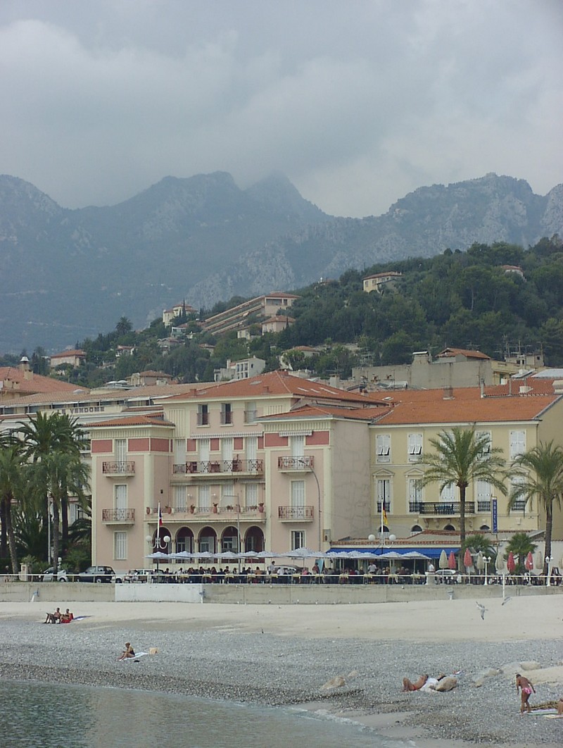 menton-strand