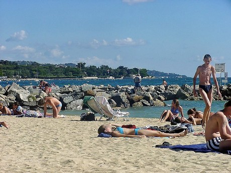 port-grimaud-strand