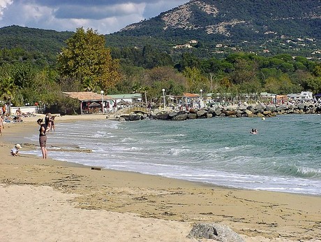 port-grimaud-strand