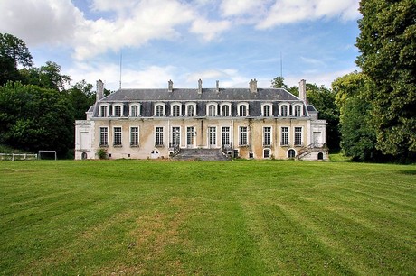 chateau-de-serrigny