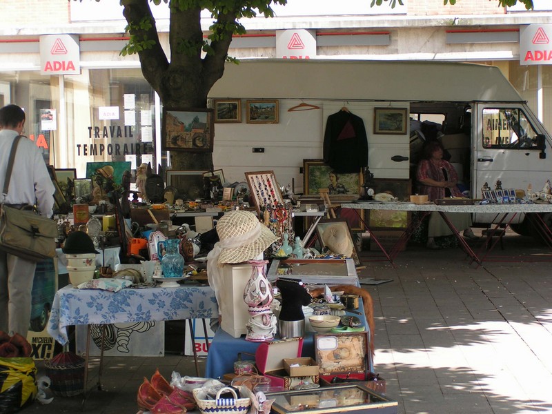 tours-troedelmarkt