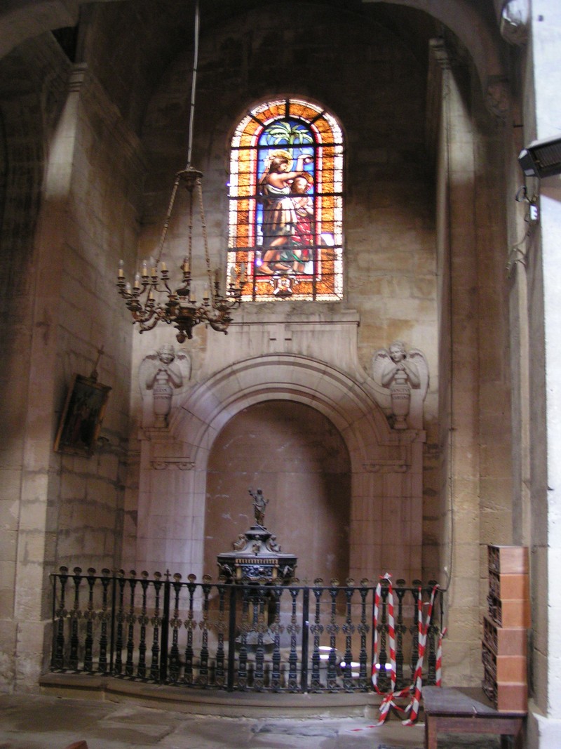 uzes-kirche