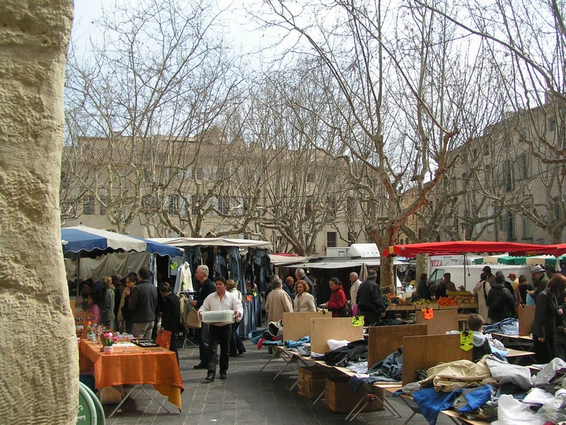 uzes-markt