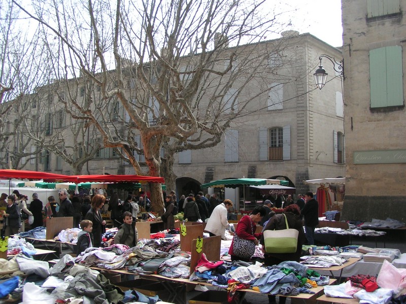 uzes-markt