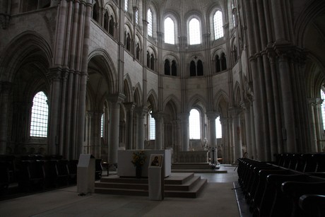 vezelay-basilika