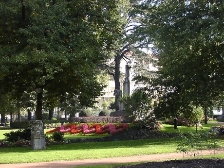 vienne-jardin-du-8-mai-1945