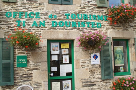 chateauneuf-du-Faou
