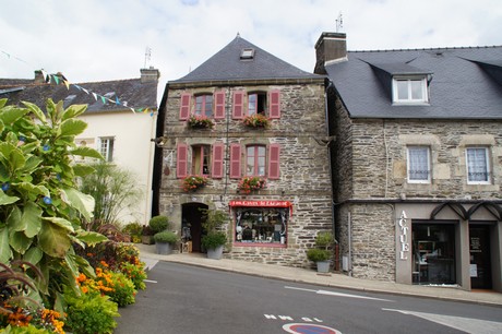 chateauneuf-du-Faou
