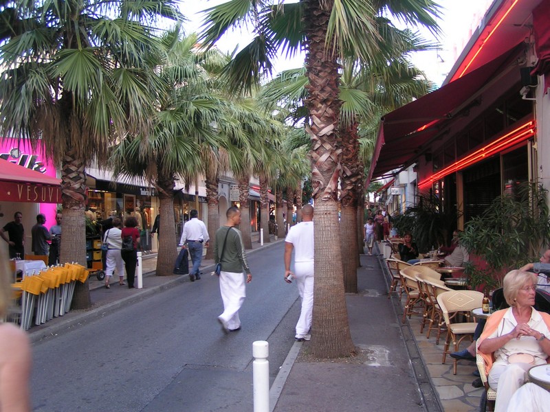 juan-les-pins-nacht