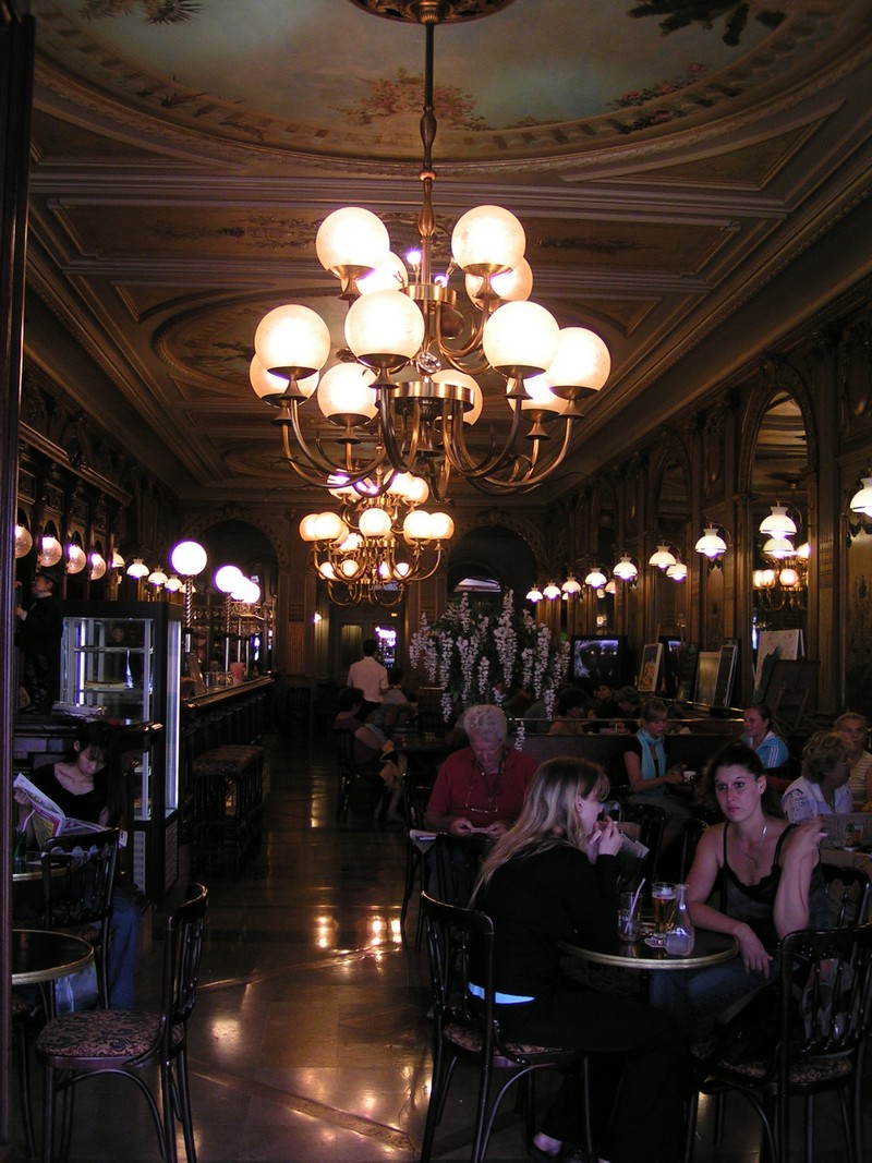 cafe-de-la-paix
