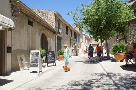 menerbes