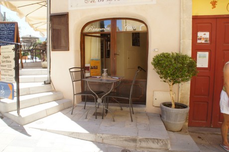 menerbes