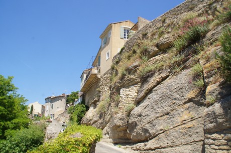 menerbes