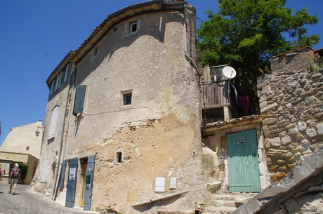 menerbes
