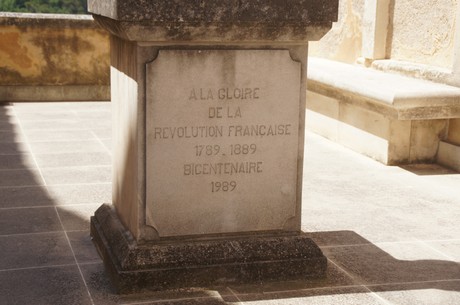 menerbes