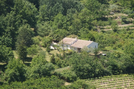 menerbes