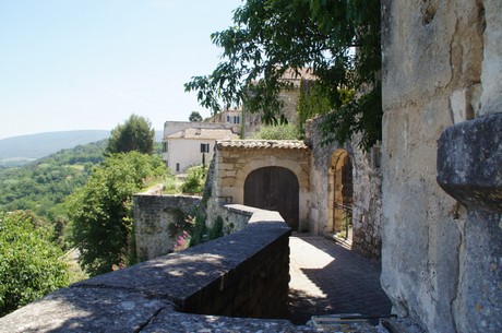menerbes