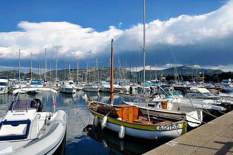 porto-vecchio-hafen