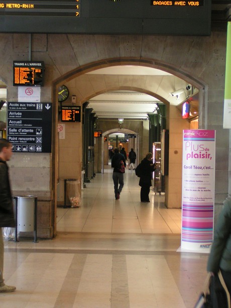bahnhof