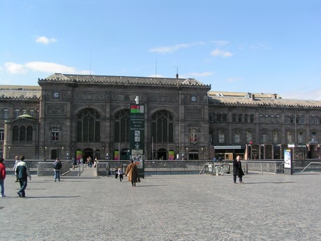 bahnhof