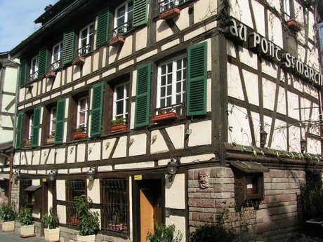 petite-france