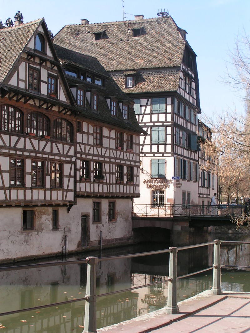 petite-france