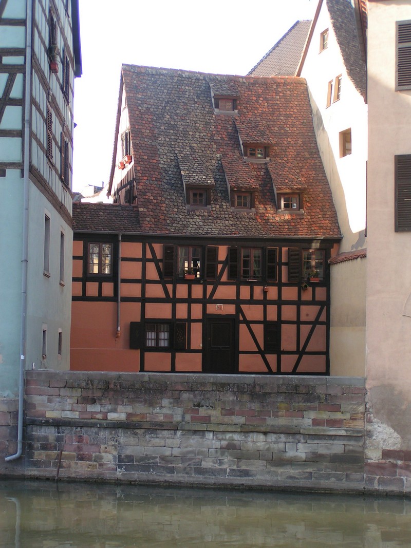 petite-france