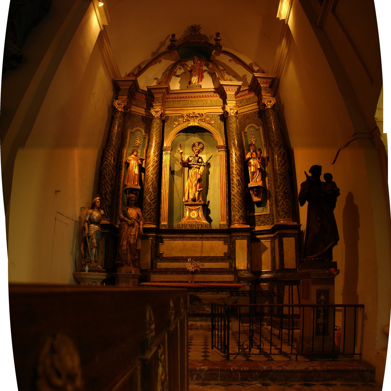 Thuir - Kirche