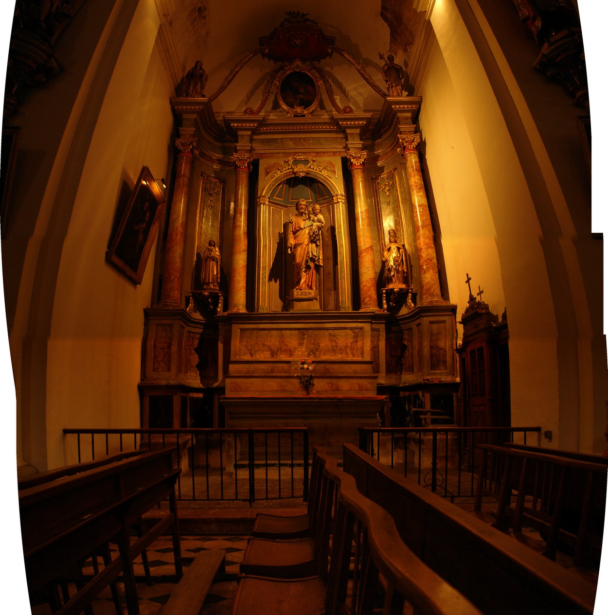 Thuir - Kirche